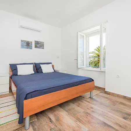 Yacht Harbor Apartment Hvar Town Zewnętrze zdjęcie