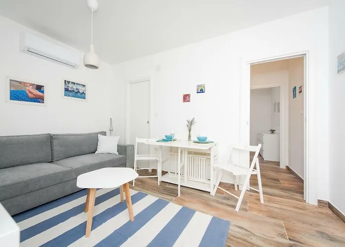 Yacht Harbor Apartment